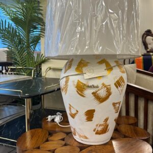 Golden Brushstroke Elegance Lamp